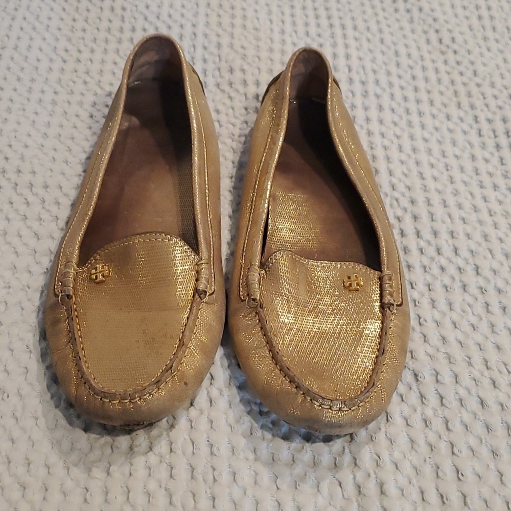 Tory Burch Arianna Driving Loafer  Moccasins Flat Shoes Metallic GOLD Sz…